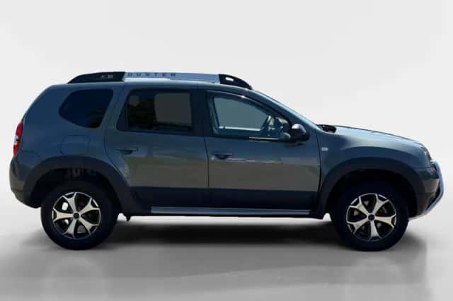 Dacia Duster (2017) thumbnail 4
