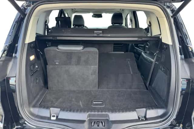 Ford S-Max (2023) thumbnail 13