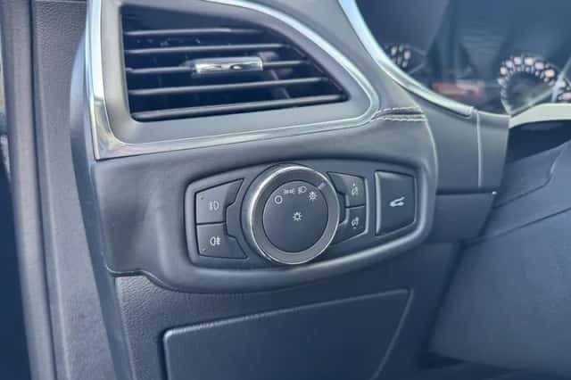 Ford S-Max (2023) thumbnail 17
