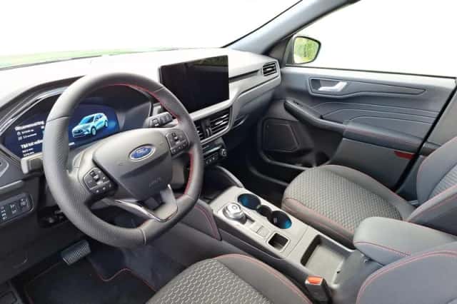 Ford Kuga (2026) thumbnail 11