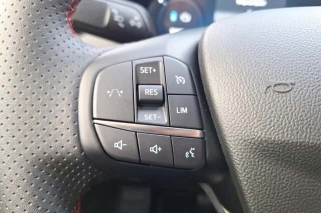 Ford Kuga (2026) thumbnail 16