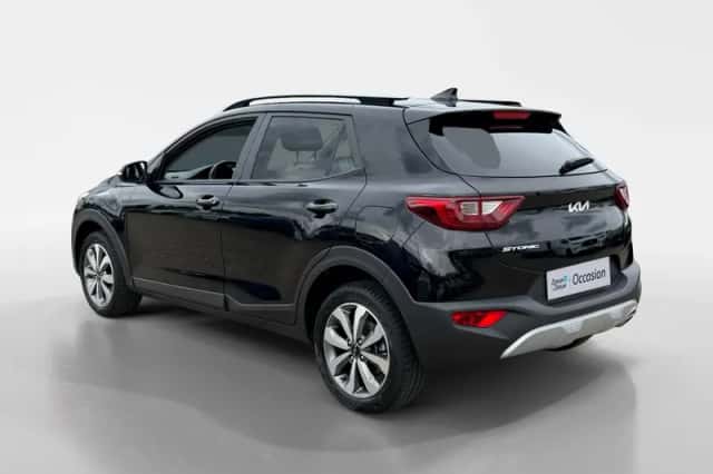 Kia Stonic (2022) thumbnail 3