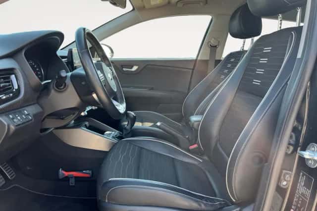Kia Stonic (2022) thumbnail 32