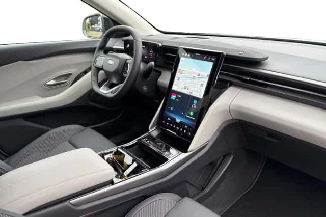 Ford Explorer (2026) thumbnail 14
