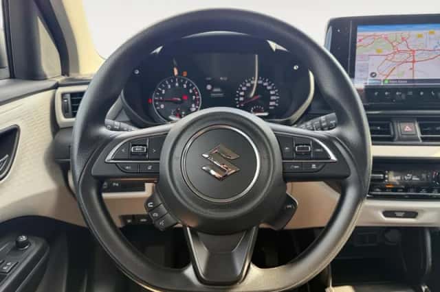 Suzuki Swift (2025) thumbnail 12