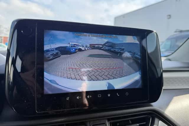 Suzuki Swift (2025) thumbnail 23