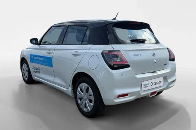 Suzuki Swift (2025) thumbnail 5