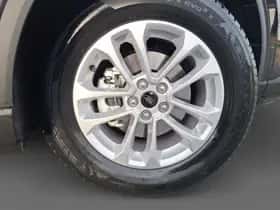 Ford Kuga (2026) thumbnail 10