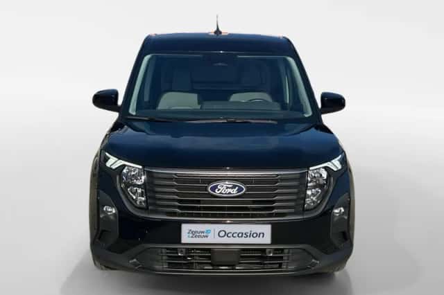 Ford Transit Courier (2024) thumbnail 2