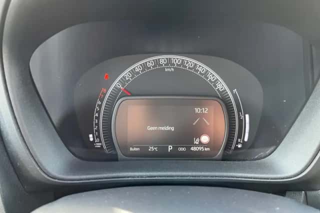 Toyota Aygo (2022) thumbnail 20