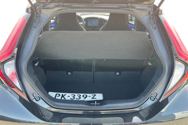 Toyota Aygo (2022) thumbnail 8