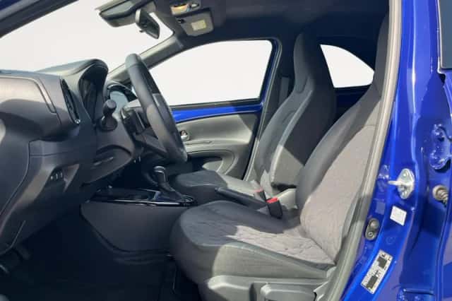 Toyota Aygo (2022) thumbnail 10