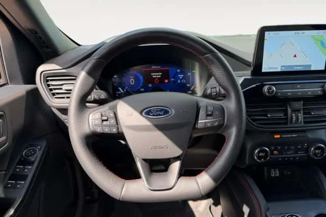 Ford Kuga (2022) thumbnail 15