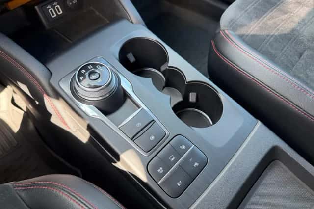 Ford Kuga (2022) thumbnail 16