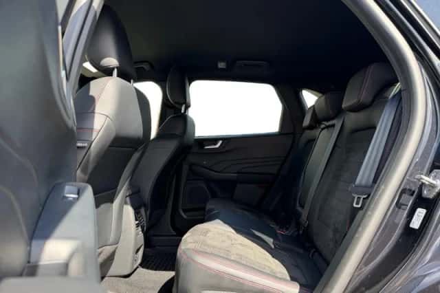 Ford Kuga (2022) thumbnail 22