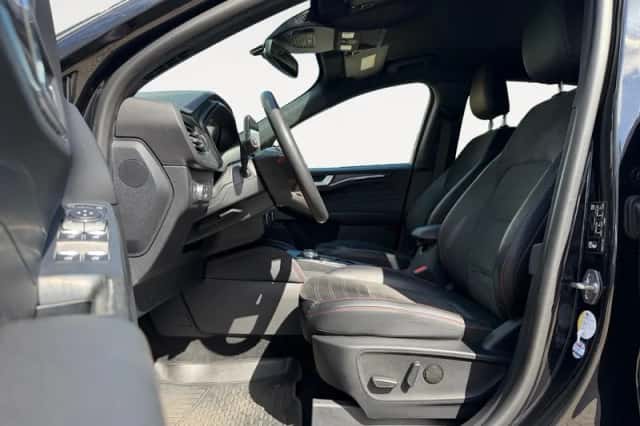 Ford Kuga (2022) thumbnail 10