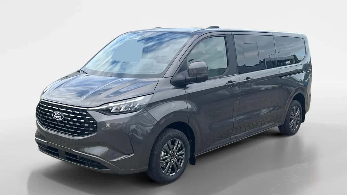 Ford Tourneo Custom (2025) — foto 1