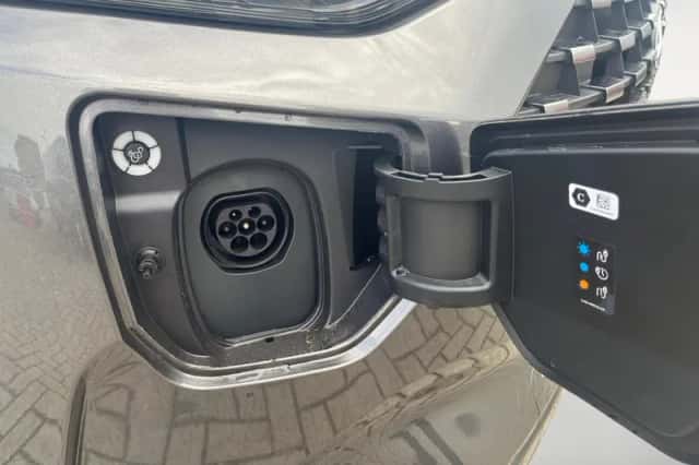 Ford Tourneo Custom (2025) thumbnail 11