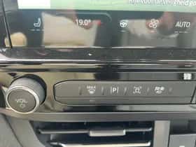 Ford Tourneo Custom (2025) thumbnail 17
