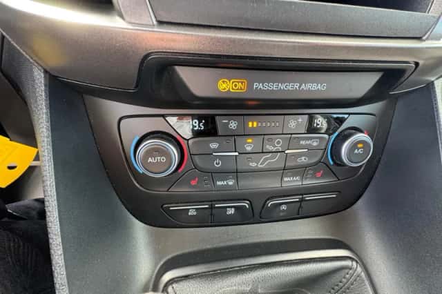 Ford Transit Connect (2024) thumbnail 24