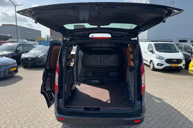Ford Transit Connect (2024) thumbnail 8