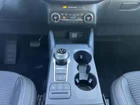 Ford Kuga (2021) thumbnail 12