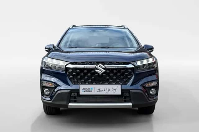 Suzuki S-Cross (2025) thumbnail 2
