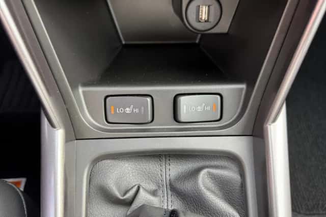 Suzuki S-Cross (2025) thumbnail 19