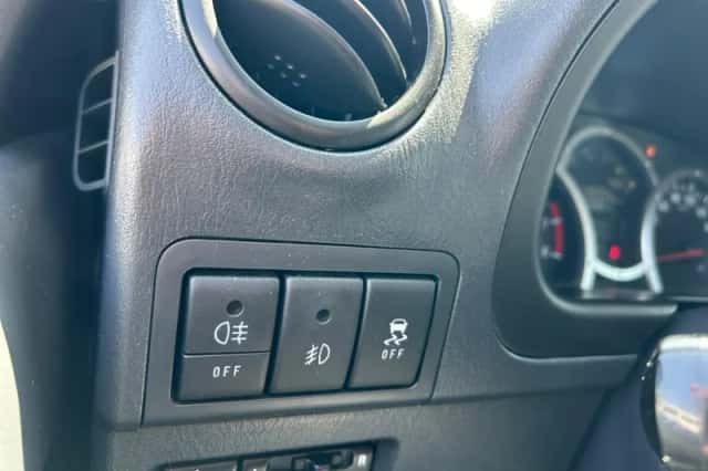 Suzuki Jimny (2015) thumbnail 17