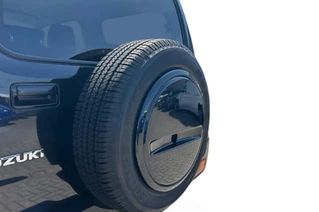 Suzuki Jimny (2015) thumbnail 26