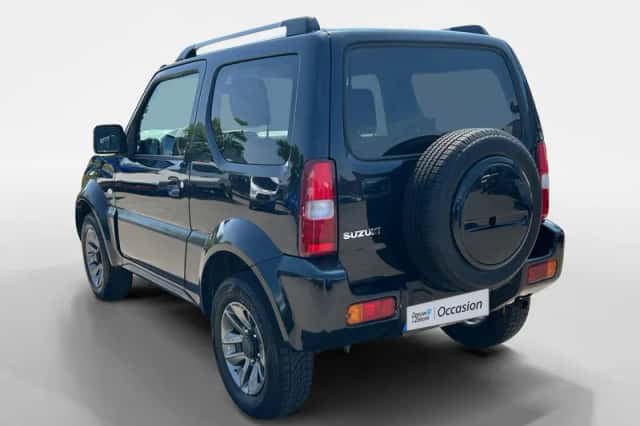 Suzuki Jimny (2015) thumbnail 7
