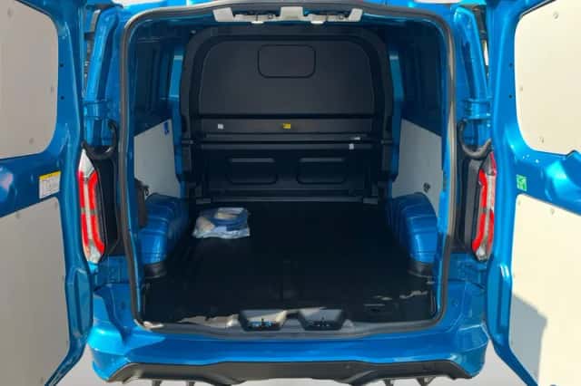 Ford E-Transit Custom (2026) thumbnail 10