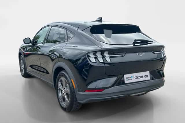 Ford Mustang Mach-E (2023) thumbnail 3