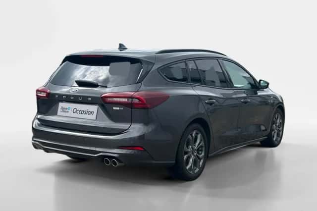 Ford Focus (2023) thumbnail 2