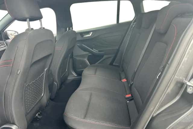 Ford Focus (2023) thumbnail 11