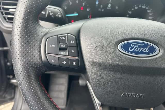 Ford Focus (2023) thumbnail 18