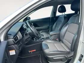 Kia Niro (2019) thumbnail 10