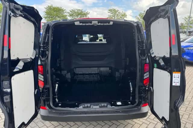 Ford Transit Custom (2024) thumbnail 22
