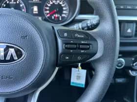 Kia Picanto (2021) thumbnail 18