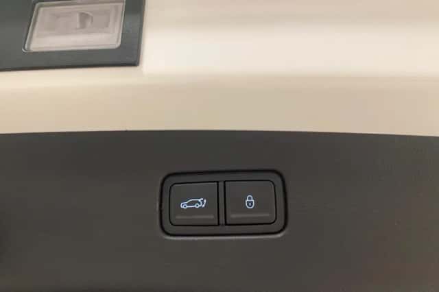 Genesis GV70 (2026) thumbnail 16