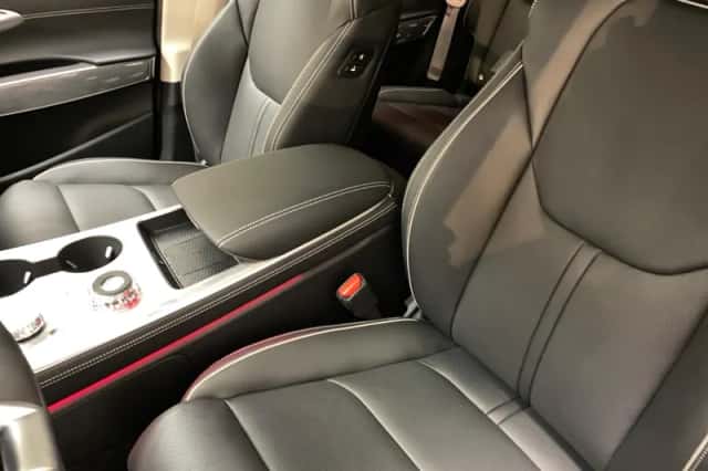 Genesis GV70 (2026) thumbnail 22