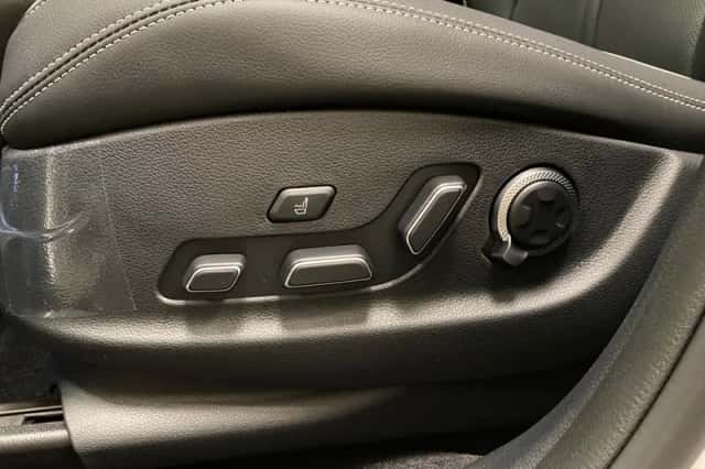 Genesis GV70 (2026) thumbnail 23