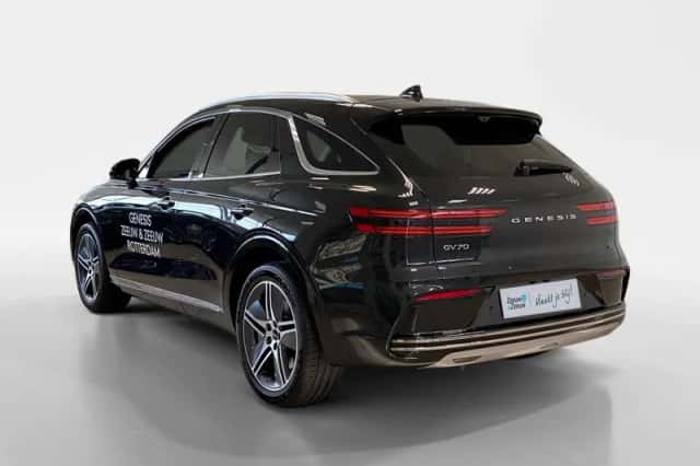 Genesis GV70 (2026) thumbnail 2