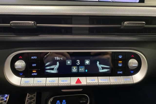 Genesis GV60 (2026) thumbnail 18
