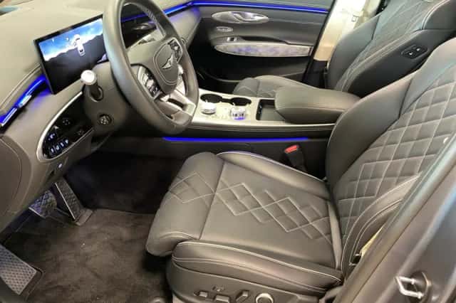 Genesis GV70 (2026) thumbnail 5