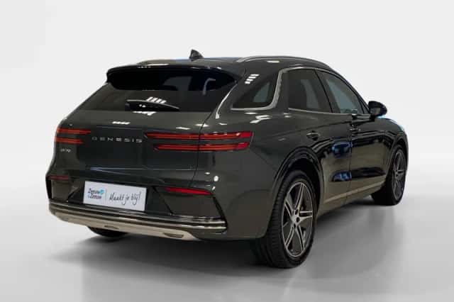 Genesis GV70 (2026) thumbnail 2