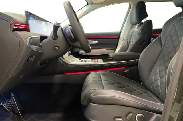 Genesis GV70 (2026) thumbnail 11