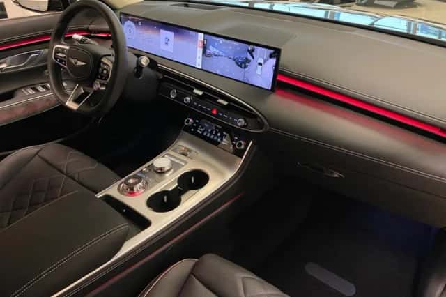 Genesis GV70 (2026) thumbnail 12