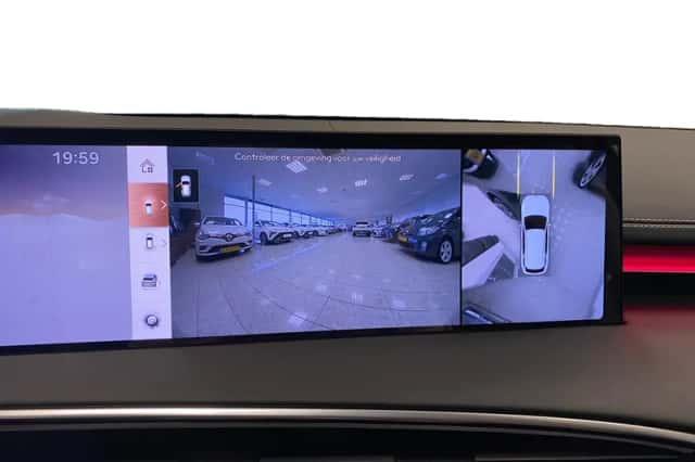 Genesis GV70 (2026) thumbnail 16