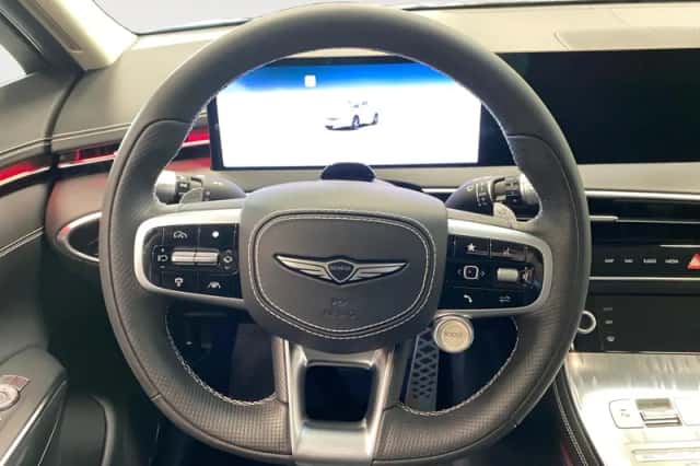 Genesis GV70 (2026) thumbnail 13